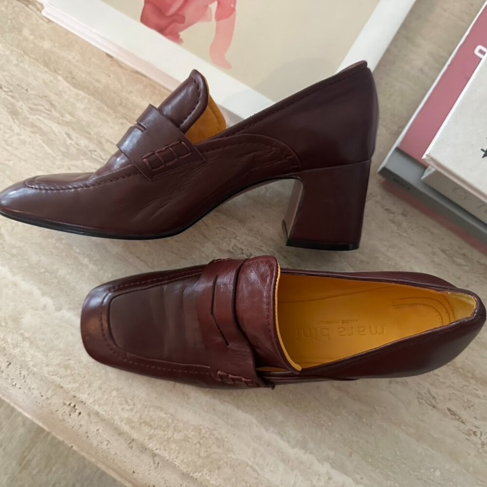 Mara Bini Leather Heeled Loafers